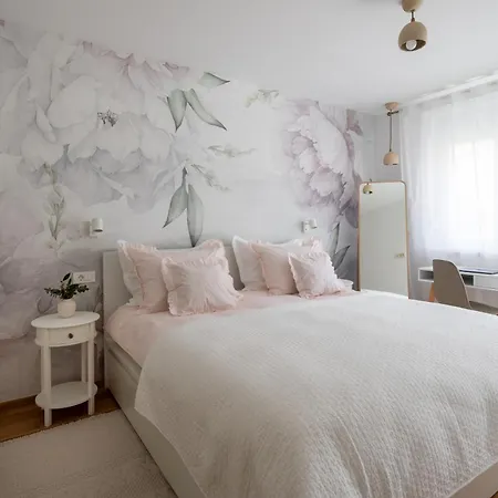 Stanza Palmis The Urban Retreat Split