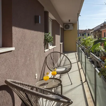 Stanza Palmis The Urban Retreat شقة سبليت