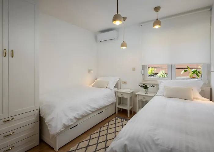 Stanza Palmis The Urban Retreat *